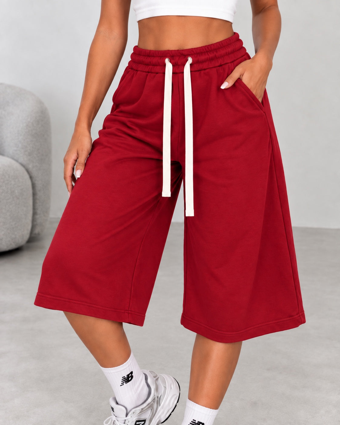 Bermuda Robyn rosso, modello ampio con coulisse bianca